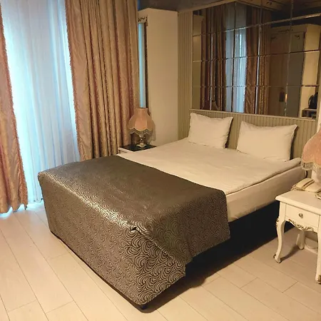 Aparthotel Leyenda Boutique 3*