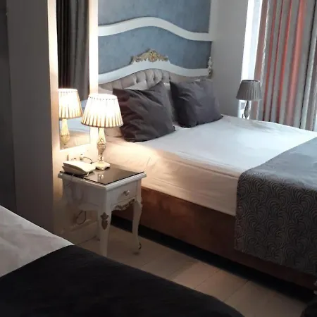 Leyenda Boutique 3*